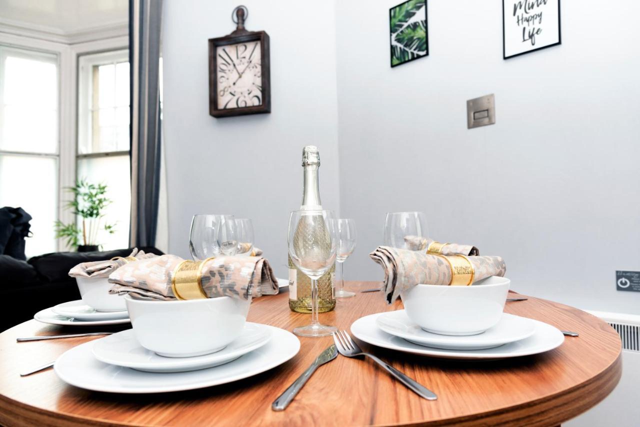 Wrexham Central Stay - Apartment Six Extérieur photo